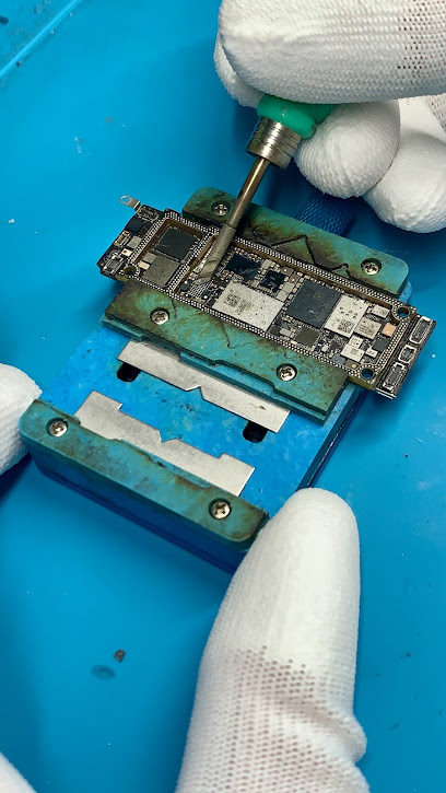 Breizh Soldering Services (Réservé Aux Professionnels), Atelier De Réparation De Téléphones à Bédée
