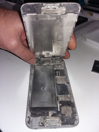 Aie Aie Phone Et PC, Atelier de Réparation de Téléphone au Mans