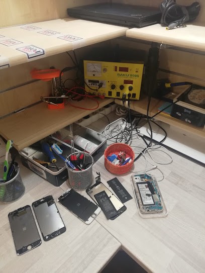 Dépannage Smartphone Et Informatique, Atelier de Réparation de Téléphone à Laval